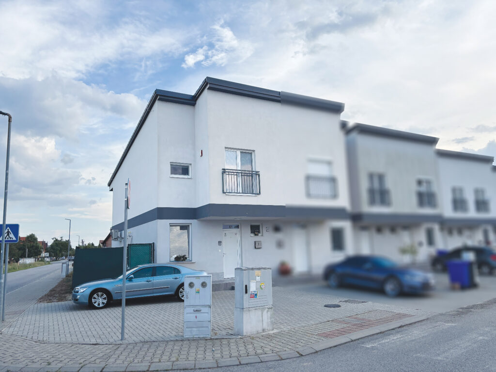 predaj dom byt radova zastavba miloslavov pri bratislave