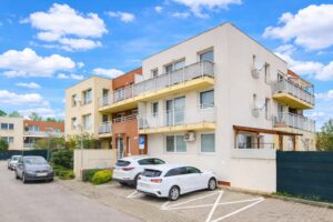 predaj byt Rovinka, 4 izby, tesne pri BA, bývajte za dostupnú cenu