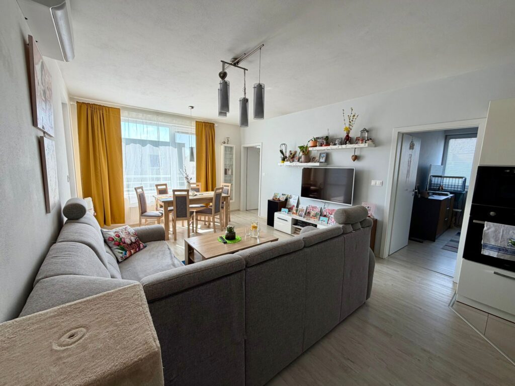 predaj byt rovinka 4 izby balkon tterasa pri bratislave